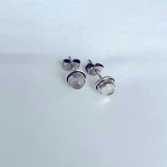 ❤️Sterling silver stud earrings - Picture 6 of 6